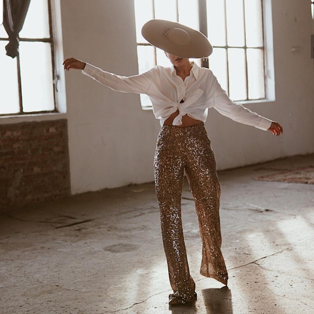🎈 LAST ONE! Zara flare sequin pants
